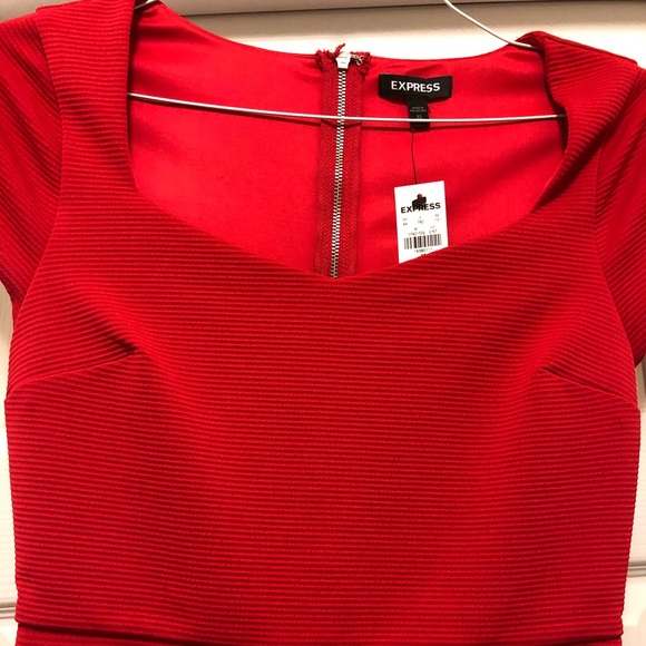 Express dress - Picture 2 of 2